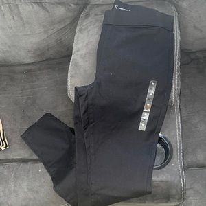 NEW YORK & COMPANY HIGH WAIST PULL ON LEGGING